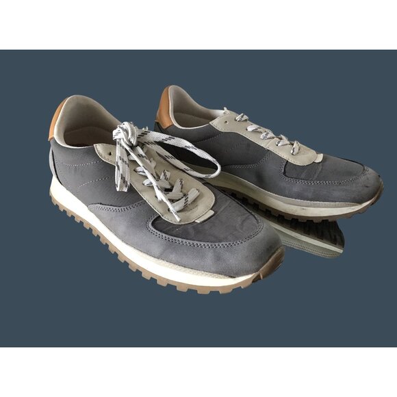 Vintage Gray & White Lace-Up Sneakers with Gum Sole size 9.5 - Picture 2 of 9